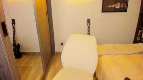 Snapshot of musicayluna chatting on February 27, 4:23 am VALENTINA Luna online show from February 27, 4:23 am