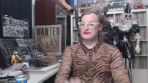 Muziknerd online show from September 14, 5:39 am