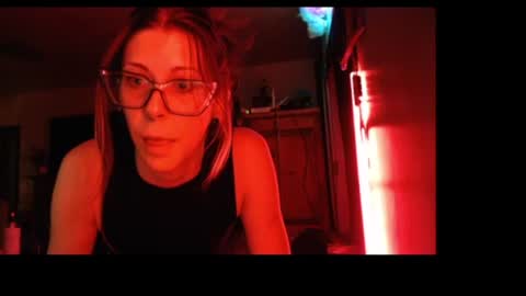 ghost mantis online show from December 4, 2:54 am