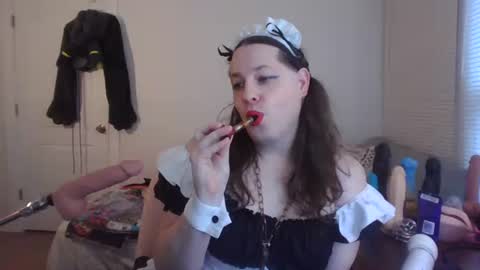 Snapshot of mxsissycharlotte chatting on October 27, 8:46 pm Mx Charlotte online show from October 27, 8:46 pm