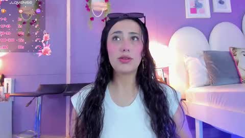 my_aleja_ online show from November 1, 12:51 pm