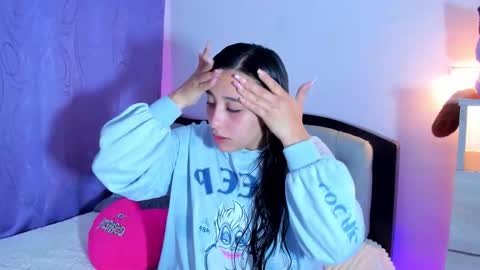 my_aleja_ online show from February 25, 12:20 am