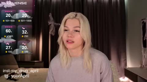 Snapshot of my_april chatting on November 4, 1:05 am April online show from November 4, 1:05 am