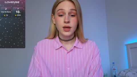 Snapshot of my_tenderness chatting on January 17, 7:08 am Dana online show from January 17, 7:08 am