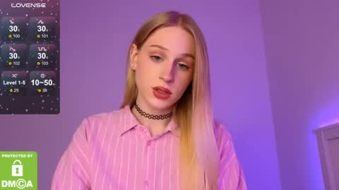 Snapshot of my_tenderness chatting on February 23, 4:57 pm Dana online show from February 23, 4:57 pm