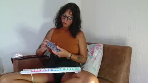 myamillor online show from February 7, 10:02 pm