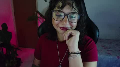 Snapshot of myamillor chatting on July 22, 10:34 pm myamillor online show from July 22, 10:34 pm