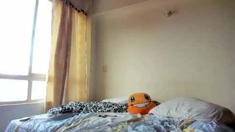 Snapshot of mybmx chatting on October 28, 3:04 pm JUAN TORRES CREATURE online show from October 28, 3:04 pm