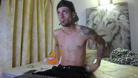 JUAN TORRES CREATURE online show from November 17, 4:07 am