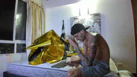 JUAN TORRES CREATURE online show from December 22, 4:53 am