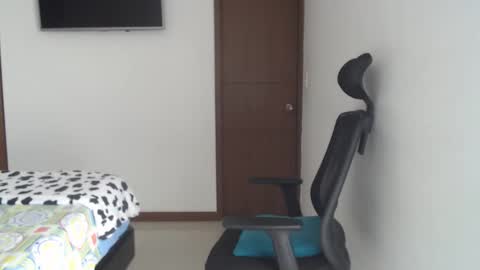 mary and charlie online show from November 15, 3:08 pm