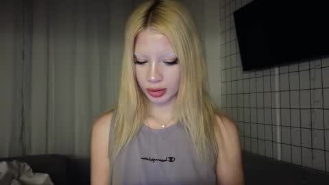 Snapshot of mydrool chatting on February 15, 9:55 pm mydrool online show from February 15, 9:55 pm