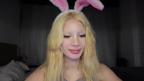 Snapshot of mydrool chatting on February 20, 1:35 am mydrool online show from February 20, 1:35 am