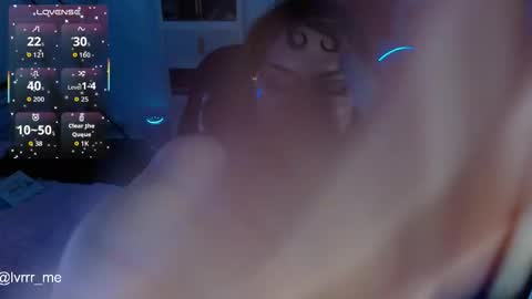 Snapshot of myevangeline_ chatting on October 26, 5:35 am Nicoll Independent model Please help me to reach 100 thumbs up online show from October 26, 5:35 am