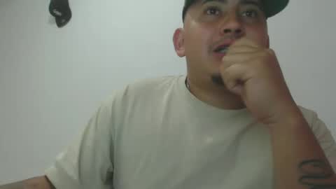 myke_andrade online show from March 2, 5:01 am