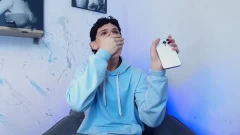 Snapshot of mykelcano chatting on February 3, 2:00 pm Mykel online show from February 3, 2:00 pm