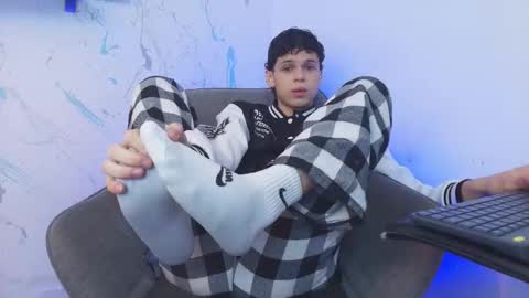 Snapshot of mykelcano chatting on February 7, 2:54 pm Mykel online show from February 7, 2:54 pm