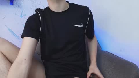 Snapshot of mykelcano chatting on February 20, 2:39 pm Mykel online show from February 20, 2:39 pm