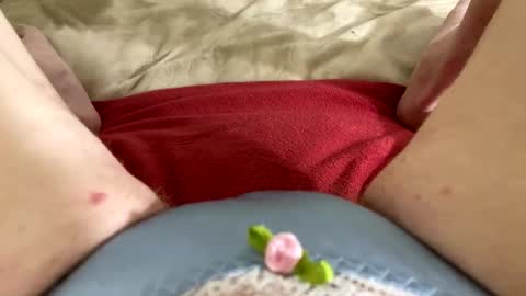 Snapshot of mykittyneedsuu chatting on February 12, 11:05 am Kitty online show from February 12, 11:05 am