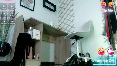 myla sarah1 online show from November 15, 9:32 pm