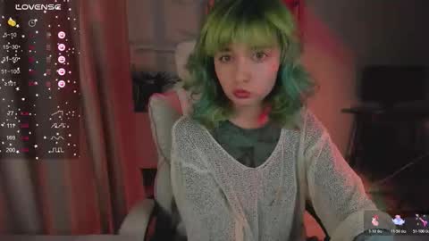 MylaFlores online show from March 1, 2:02 am