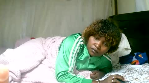 linda online show from January 12, 12:01 pm