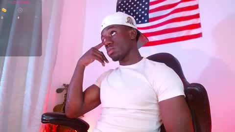 Mylo Wallace  online show from November 20, 8:19 pm