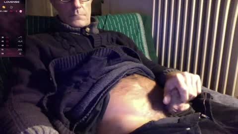 Bi sexy guy lovense hush is on private is open or password show tip if you like. online show from December 24, 5:02 pm