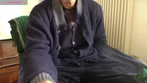 Snapshot of mynakedbeach chatting on November 19, 10:26 am Bi sexy guy lovense hush is on private is open or password show tip if you like. online show from November 19, 10:26 am