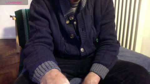 Snapshot of mynakedbeach chatting on November 21, 8:02 am Bi sexy guy lovense hush is on private is open or password show tip if you like. online show from November 21, 8:02 am