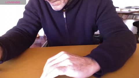 Snapshot of mynakedbeach chatting on January 11, 7:46 am Bi sexy guy lovense hush is on private is open or password show tip if you like. online show from January 11, 7:46 am