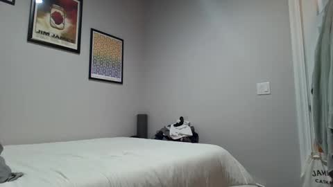 Felt like showing off online show from October 31, 10:11 pm