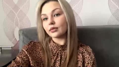 Olivia online show from March 17, 9:23 am