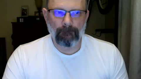 Just hanging out - No pressure online show from April 10, 4:39 am