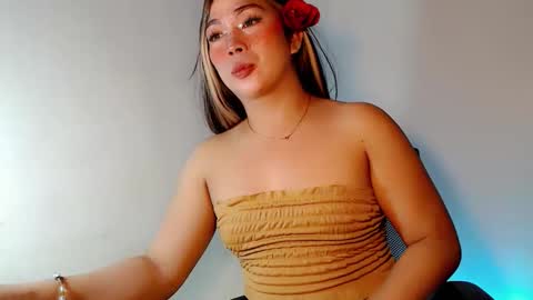 kimmy online show from March 17, 3:11 am