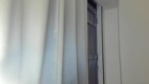 Snapshot of mysterious_muscles chatting on May 14, 3:02 am mysterious_muscles online show from May 14, 3:02 am