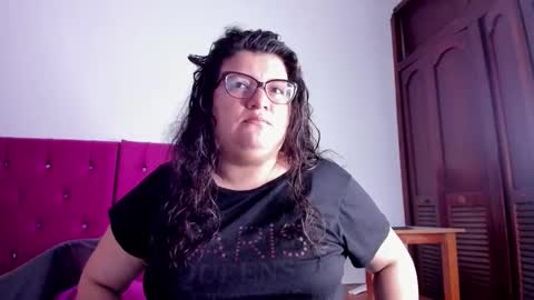 Snapshot of mystery_psique chatting on October 12, 1:21 pm mystery_psique online show from October 12, 1:21 pm