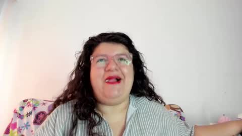 Snapshot of mystery_psique chatting on November 15, 7:43 pm mystery_psique online show from November 15, 7:43 pm