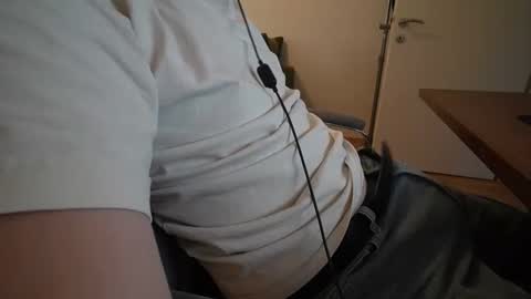 mysteryboy497 online show from April 22, 3:35 pm