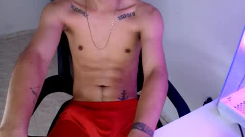 Snapshot of mysteryboy_thin16 chatting on January 3, 9:47 pm mysteryboy_thin16 online show from January 3, 9:47 pm
