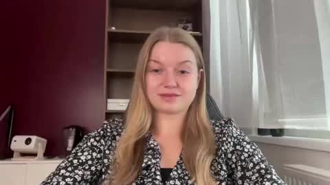 Snapshot of mysteryericax chatting on July 7, 9:24 am Erica online show from July 7, 9:24 am