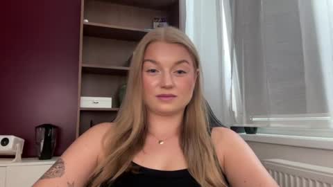 Snapshot of mysteryericax chatting on July 15, 9:36 am Erica online show from July 15, 9:36 am