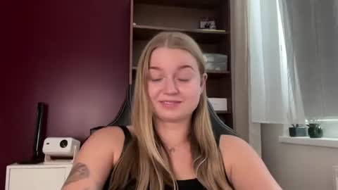 Snapshot of mysteryericax chatting on July 20, 10:39 am Erica online show from July 20, 10:39 am