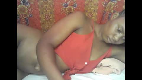 Snapshot of mystic_linna chatting on March 8, 4:27 am mystic_linna online show from March 8, 4:27 am