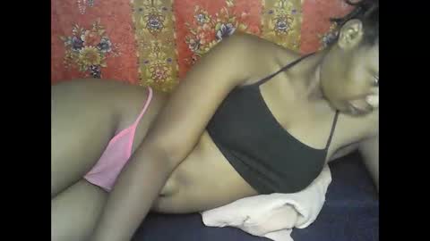 Snapshot of mystic_linna chatting on April 2, 6:27 pm mystic_linna online show from April 2, 6:27 pm