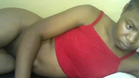Snapshot of mystic_linna chatting on June 19, 3:00 am mystic_linna online show from June 19, 3:00 am