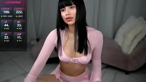 mysticlayla online show from November 4, 4:33 am