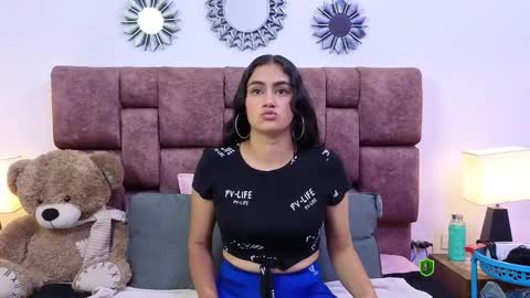 mysticliah online show from November 10, 12:04 pm