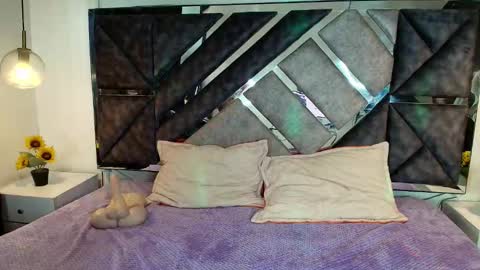 Mystic  online show from November 26, 7:04 pm