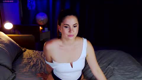 Angeline online show from July 29, 9:24 pm